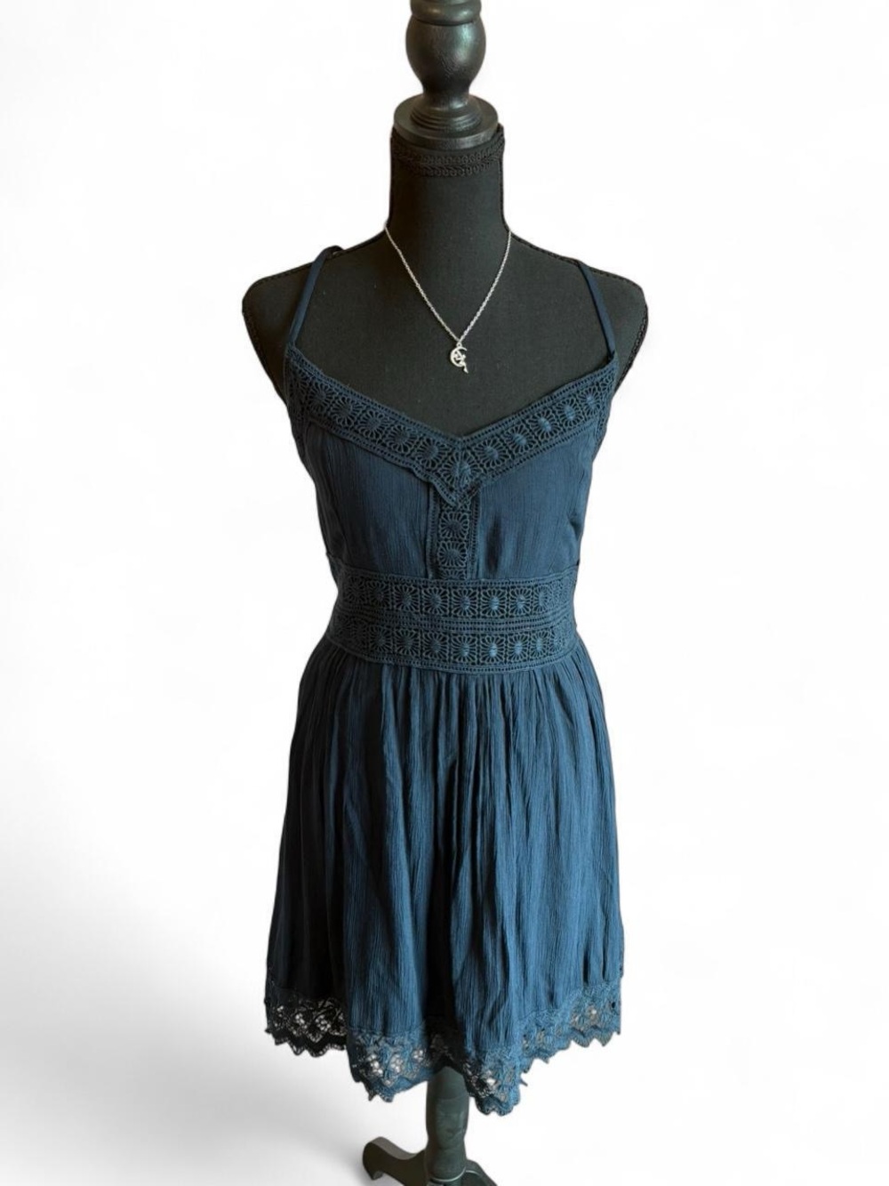 NWT Abercrombie and Fitch Navy Blue Embroidered Floral Midi Sundress, Size L
